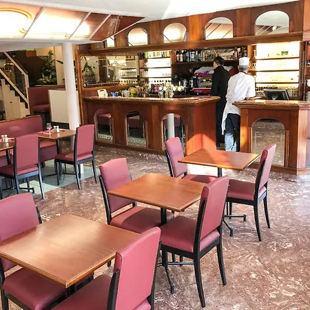 Hotel Le Cesar Royat